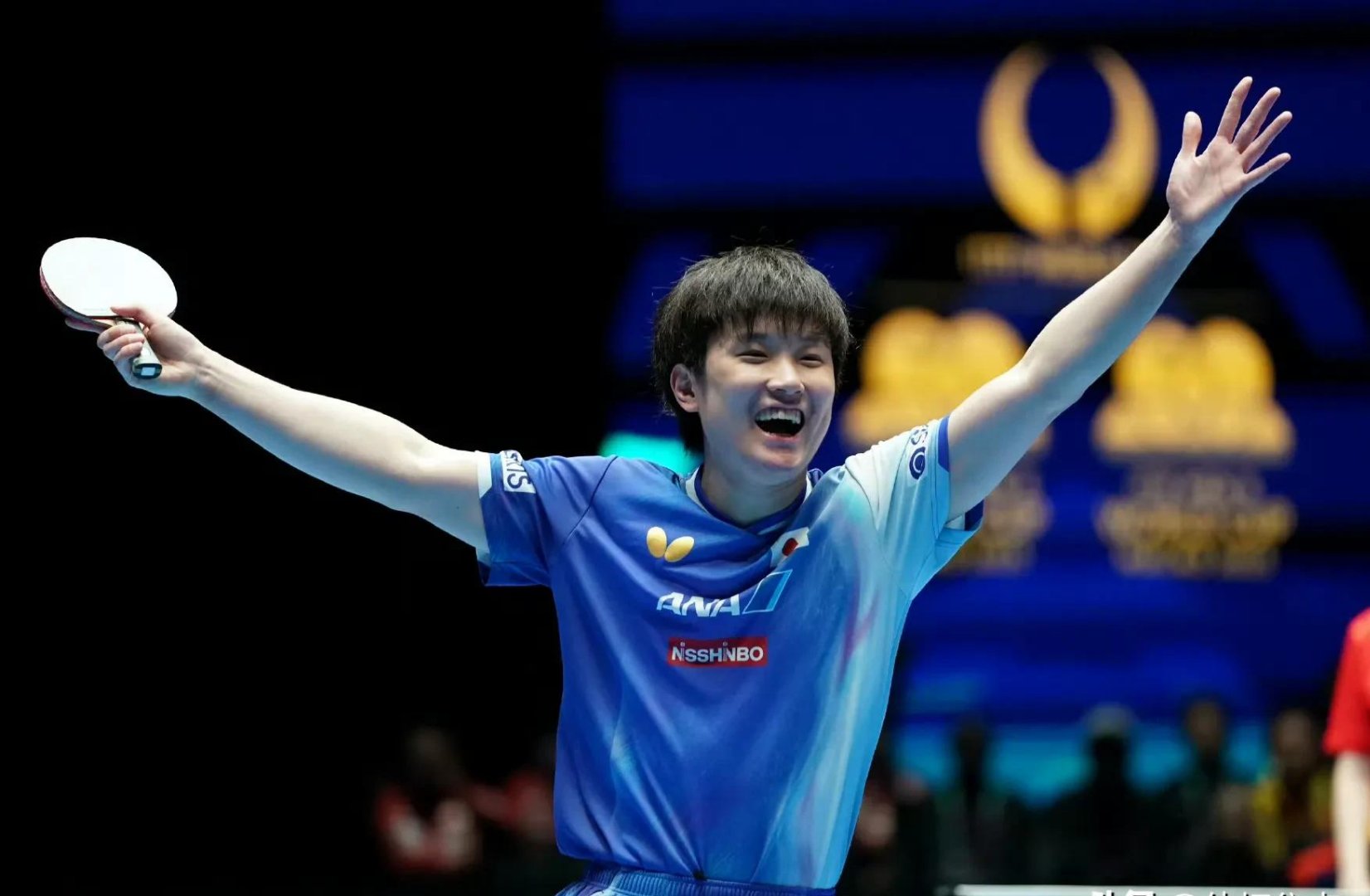 中国乒乓球队完胜波兰乒乓球队，张本智和送出助攻的简单介绍