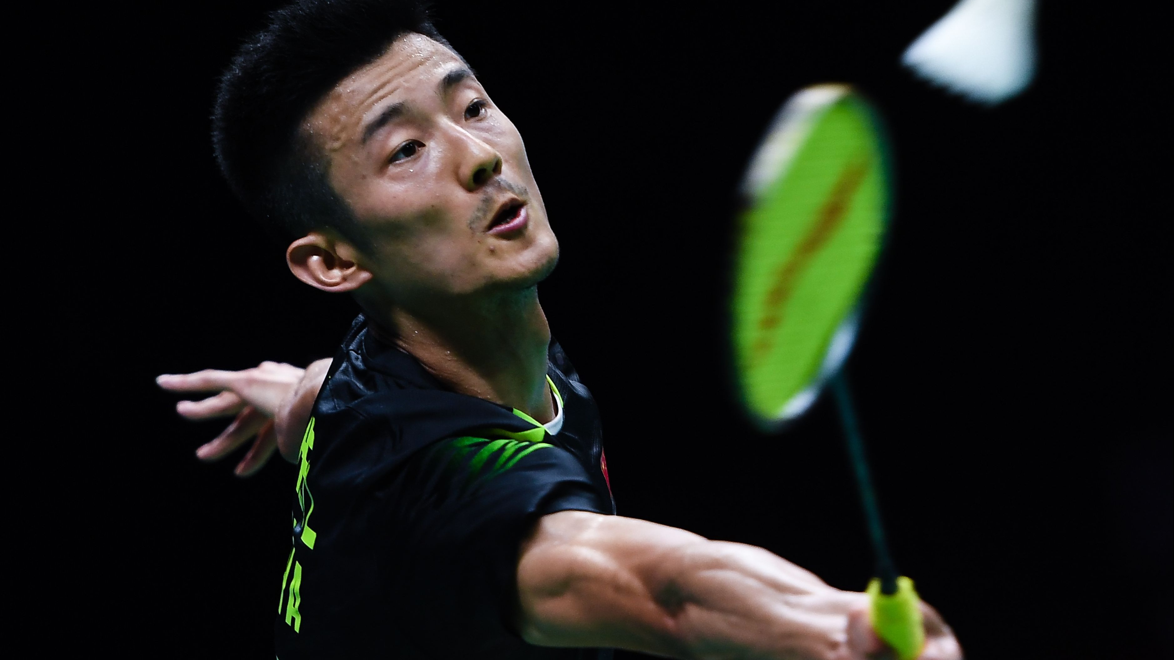 英格兰羽毛球队碾压印度羽毛球队，谌龙统治全场