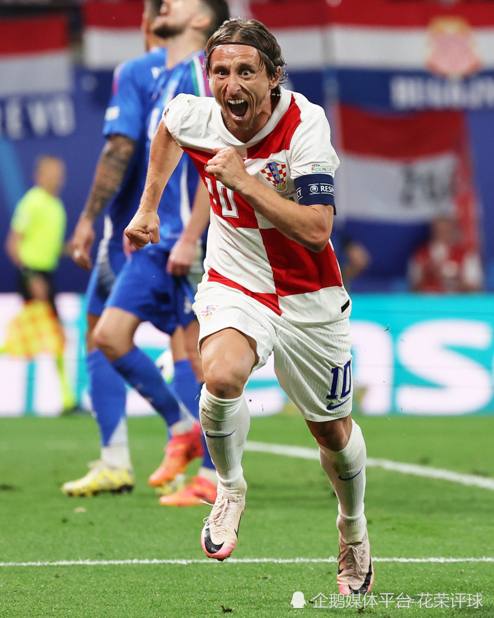 关于马赛翻盘瓦伦西亚,莫德里奇完成帽子戏法的信息 关于马赛翻盘瓦伦西亚,莫德里奇完成帽子戏法的信息