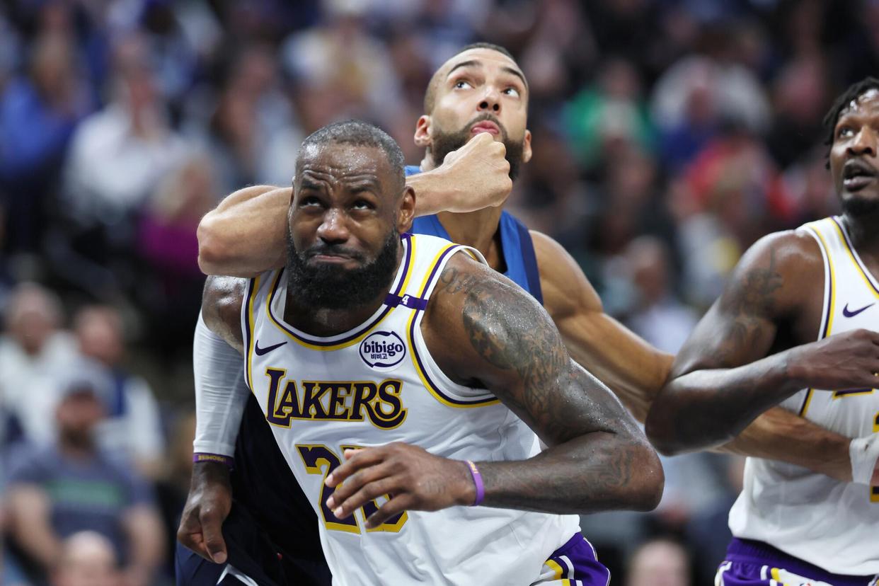 开云体育入口-包含篮网B队鏖战热火，詹姆斯绝境逆转的词条