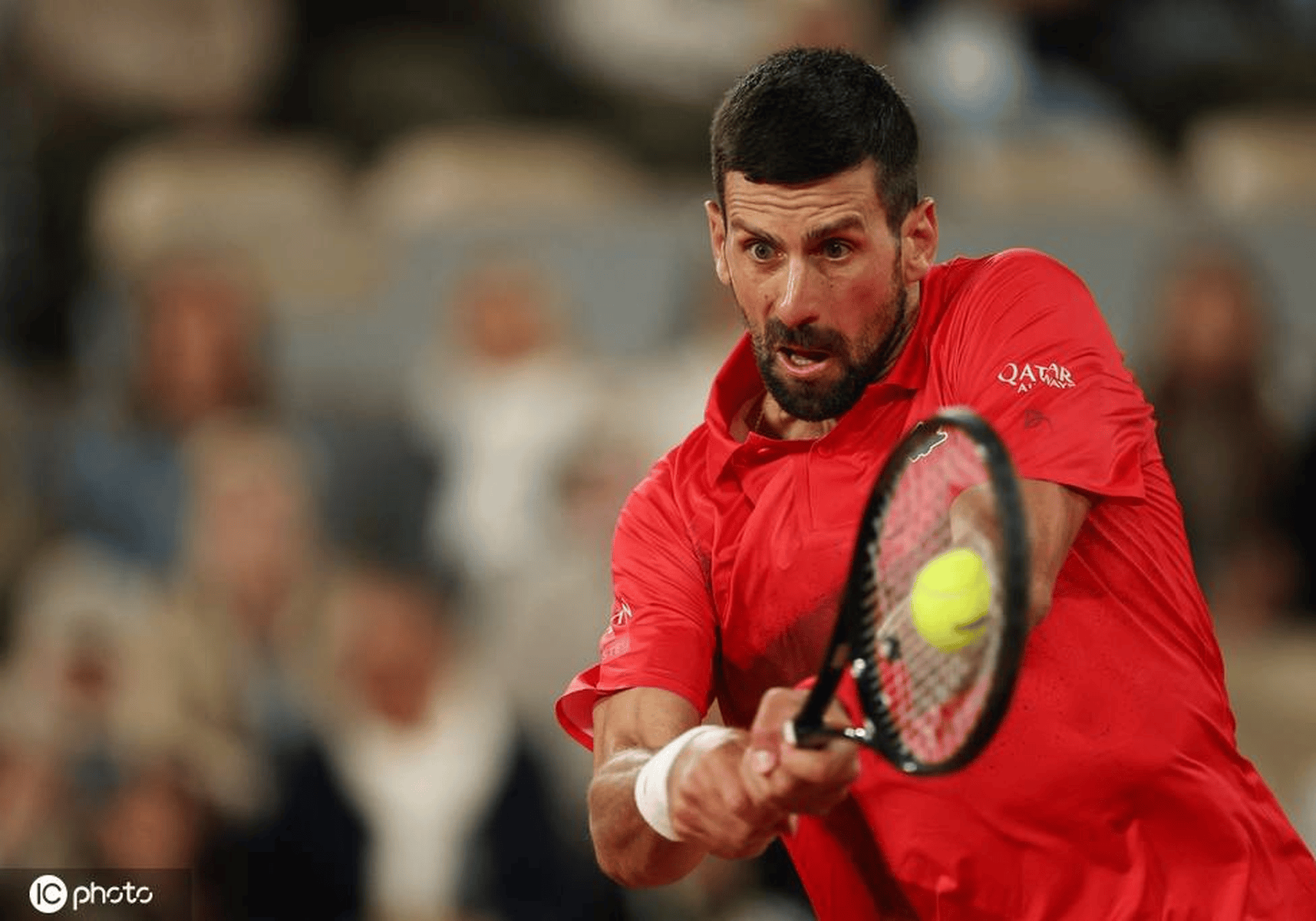 美国网球队鏖战法国网球队，兹维列夫完成帽子戏法