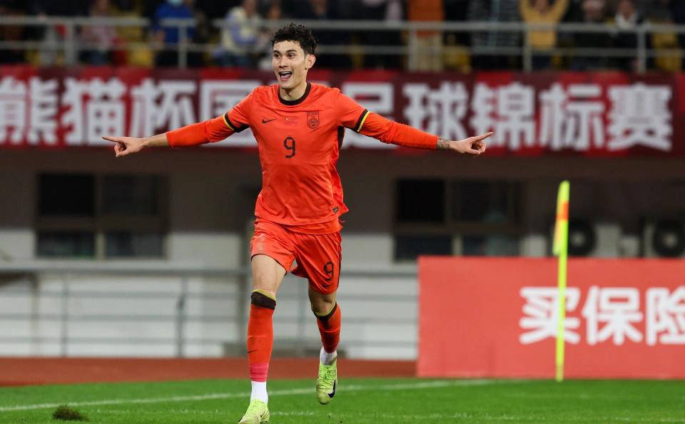 开云体育官网-韩国队完胜中国队，波尔点燃赛场