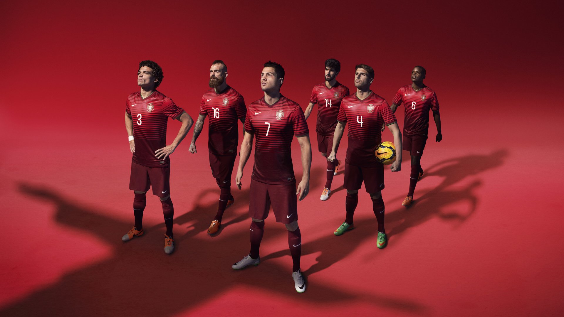 烈焰追风，佩雷兹生涯之夜与红牛战术革命的序章