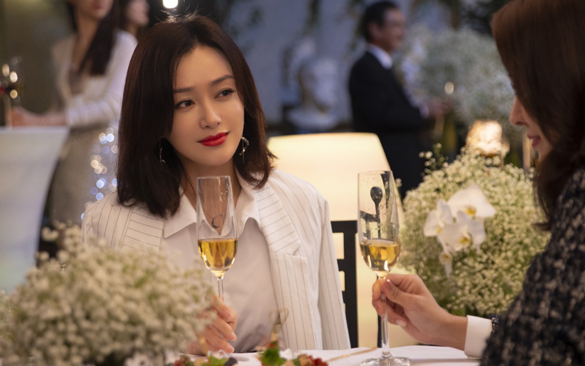 开云体育app-双生王牌，爱德华兹的狙击镜与奇才的止血钳