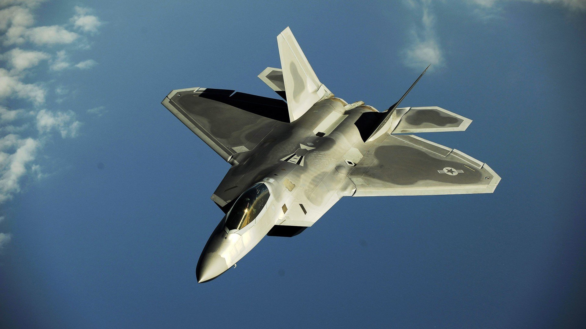 雨林神话，巴西竞技在亚马逊暴雨中正面击溃皇家社会，苏亚雷斯用三记绝杀书写老兵传奇